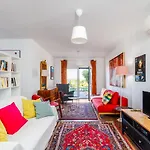 110m2 Flat, Large Terrace With A View And A Garden Appartement