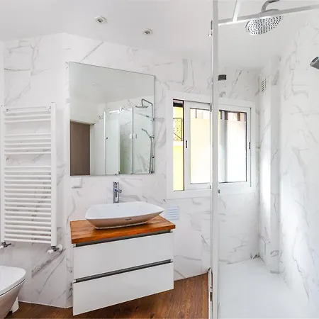 Апартаменты 110m2 Flat, Large Terrace With A View And A Garden *